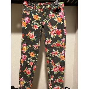 Vanilla star floral rose pattern jean pants size 11
